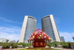 朝阳天空成惊艳